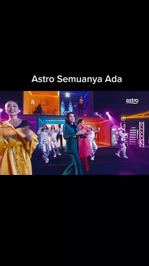 Samaada drama 🎭 , Muzikal 🎼, lawak jenaka😆 Semuanya ada di Astro Baharu. Jejaka pujaan Malaya pun ada 🤼‍♂! Hujan ☔ tak jadi halangan untuk layan ribuan hiburan terhebat di Malaysia. Astro Baharu. Strim tanpa gangguan hujan dengan Astro Ultra Box. Google Astro sekarang! #AstroBaharu #AstroSemuanyaAda