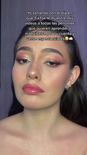 Aprendiendo a maquillarse por cuenta propia con Maria Fernanda