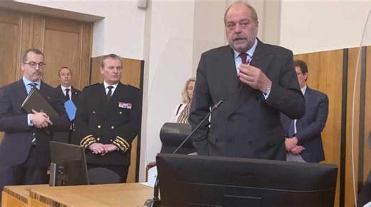 Éric Dupont-Moretti en visite au tribunal : « Béthune, juridiction pionnière dans la numérisation »