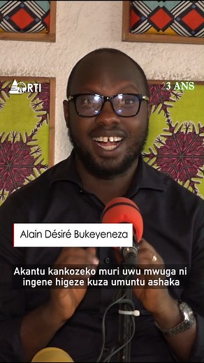 "Jewe ikintu kimaze kunkorako ni..." Muri iyi vidéo, bamwe mu bamenyeshamakuru bakorera Isanganiro baravuga ibintu vyabakozeko mu kazi kabo. | Radio-Télévision Isanganiro RTI