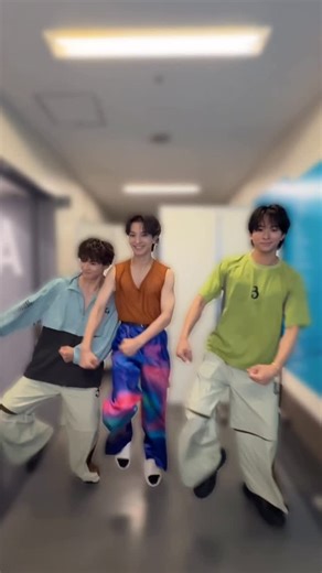 FANTASTICS from EXILE TRIBE on Instagram: "😙☺️😌🎶 #FANTASTICS #佐藤大樹 #澤本夏輝 #木村慧人 #FLYWITHYOU #BE_FNT"