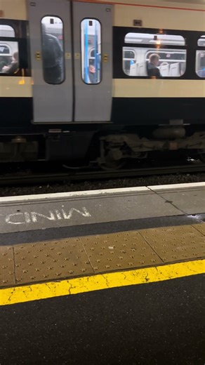 Southeastern Class 465 Networker train departs Lewisham station to head for Slade Green station #465