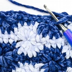 1.3K views · 15 reactions | Have you tried the beautiful Wheel Stitch? ❤️ What would you make with it? Full Tutorial: https://www.nickishomemadecrafts.com/crochet-catherines-wheel-stitch/ | Crochet Patterns & Tutorials by Nicki's Homemade Crafts | Facebook