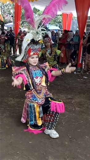 Topeng Asri Live Ringinanom, Tempuran #fypシ #hiburan #kesenian #topengireng #feedshorts #music #art