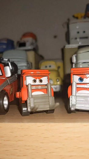 Replying to @hockeyanth32 Lightning McQueen's Old Pit Crew consisted of #Mynameisnotchuck which funny enough Mattel and Pixar named him Not Chuck also in the End Credit Scene. The Crew Chief is a Fake Factory Custom with the Cars 2 Decals #Disney #Disneycars #cars1 #cars2 #cars3 #Disney #mattel #matteltoys #disneypixarcarsdiecast #disneypixarcars #disneycarsclub #disneycarsclub #pixar #pixarcars #carspixar #disneypixar #disneycars2008 #carsontheroad #newfor2008 #disneycarsdiecast2009 #Rusteze #l