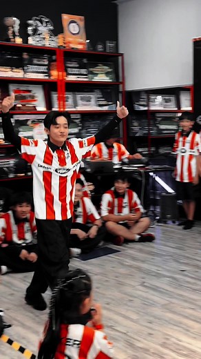 Street Dance Showcase Mini Phantom at Vietnam Breaking Event