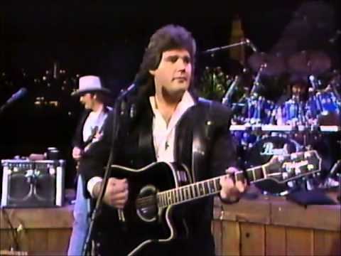 Shenandoah Two Dozen Roses