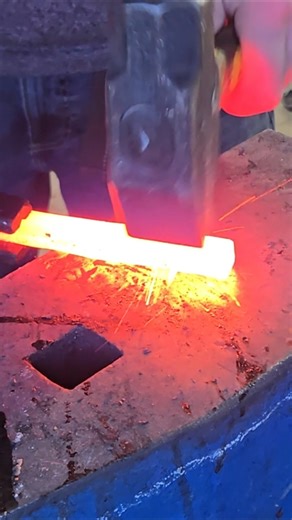 Forging A Small Knife From A Thread Tap
