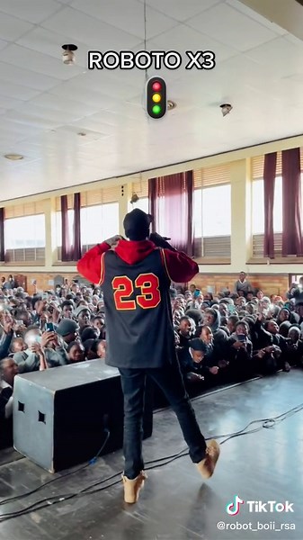 Which School Should we come to Next…??? 💰🔥💰 #RobotBoii #SalarySalary #SalaryXPTour #SchoolTour #SalarySalaryChallenge #TikTokSA #FYP #ForYou #Dance #Amapiano