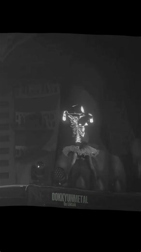 BABYMETAL: Onedari Daisakusen - Tipografía Visual