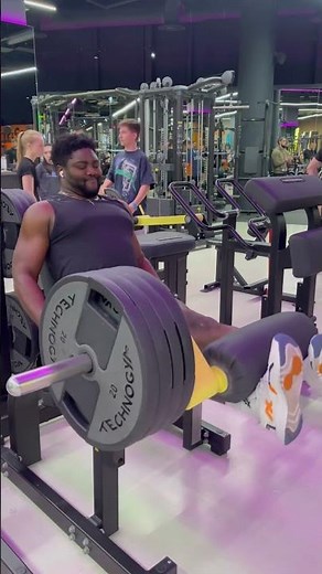 Build Stronger Hamstrings & Protect Knees: The Perfect Leg Curl Guide #workoutmusic #discipline