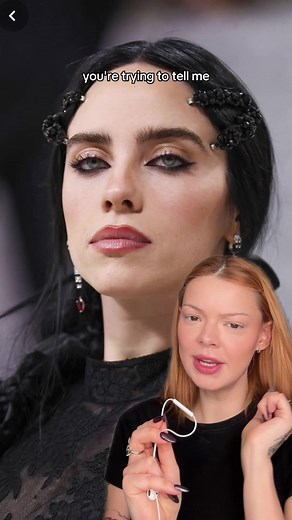 One Product Blue Eyes Makeup Tutorial