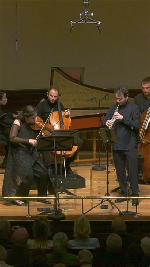 Brilliant Bach 🎶 Oboist Olivier Stankiewicz, violinist Maria Włoszczowska and an incredible line-up of musicians perform the opening Allegro from Johann Sebastian Bach's Double Concerto for oboe, violin and strings in C minor BWV1060R 🎻 | Wigmore Hall