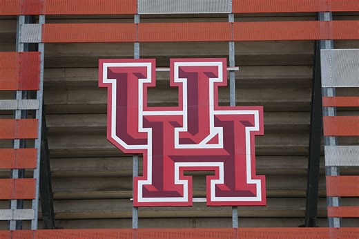 College football team accidentally sends celebratory email to fans after losing huge game