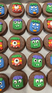 2.7K views · 36 reactions | Monstrously delicious 履‍♂️ #candyshop #candystore #candyshoppe #asmr #yum #candy #candymaking #chocolate #chocolatelover #halloweencandy #halloweenfood #halloweencookies | Savannah's Candy Kitchen | Facebook