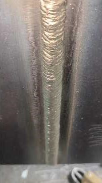 大電流用ワイヤーで立て向き溶接 #welding #gmaw #半自動溶接 #鉄工所 #welder #職人 #溶接 #溶接工