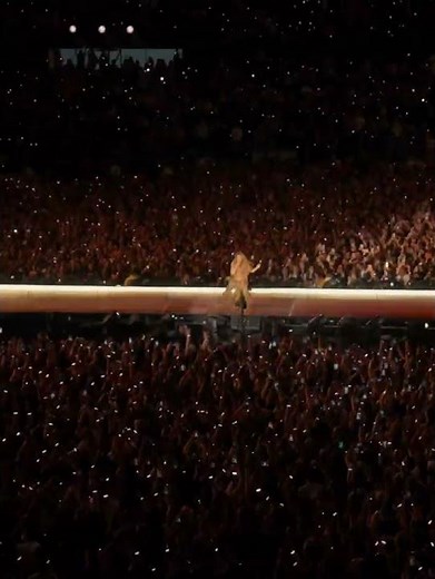 Shakira - Suerte (11 Dic 2025) Live in Buenos Aires, Argentina #lmynlworldtour #shakira