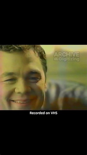 CompUSA (2004): When getting Wi-Fi meant free home setup 🌐 #shorts