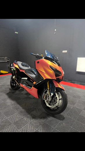 Yamaha TMAX 560 2025 Overview