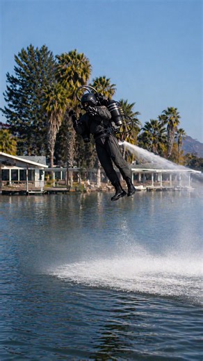 A real jetpack flight filmed up close