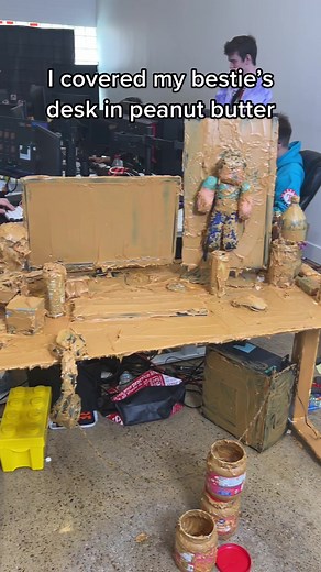 1,000,000 likes and i cover his car next 🥜🚗