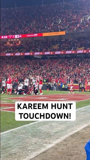 KAREEM MUSCLES IT IN 💪