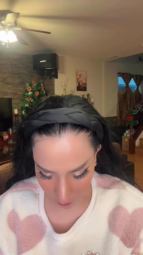 Anh.vinn Đây là Fanpage của con trai em Vincent ạ Cô chú follow con nhé . GD e cảm ơn A/C Facebook mình rất nhiều ạ ❤️ #vietnam #foryoupage #fyp #xuhuong #familygoal #momandson #funnyvideos #lasvegas #followers #online | Sherri Duyen Duong