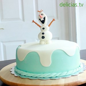 Mira como hacer fondant de Frozen para tu torta *Receta en los comentarios* | delicias.tv