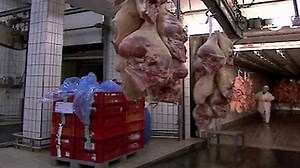 Watch How Do They Do It? Season 5 Episode 16 - Frankfurters, Sniper Rifles, Casino Security