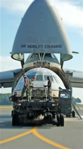 C5- GALAXY: AMERICA'S CARGO BEAST