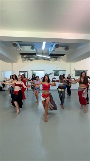 Lola El Banat | Amr Diab | Belly Dance London Pineapple Studios #bellydancer #bellydanceclass