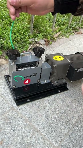 Electric Automatic Wire Stripping Machine For Network Cable #wirestripper #shortvideo