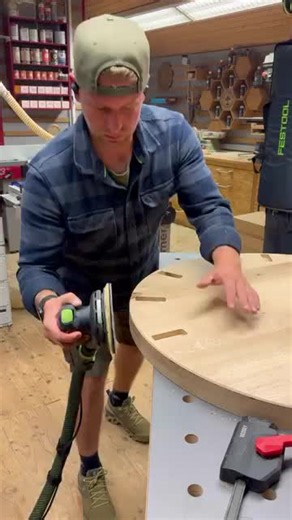 Kanten perfekt schleifen mit Festool ES-ETS 125