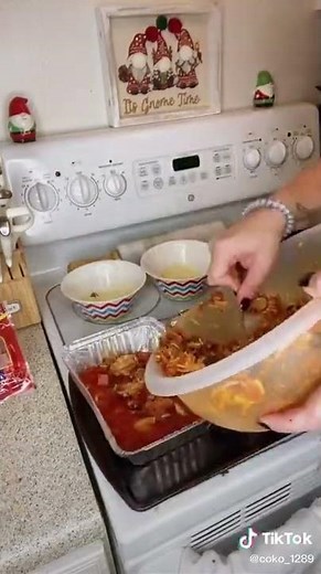 easy lazy keto crustless pizza bowls recipe by @coko_1289