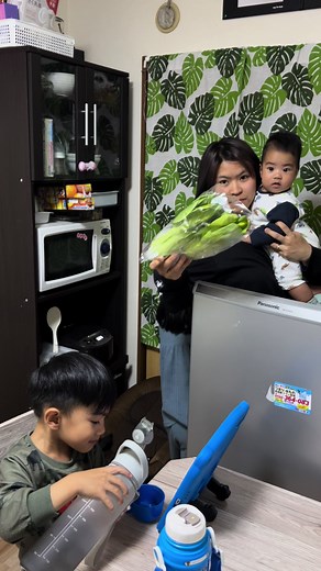 Daily Life in Japan: Food, Drinks, and Vending Machines