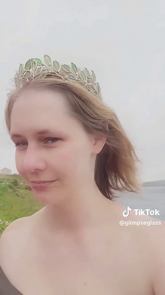 Everyone asked for these after seeing my glass wreaths! I finally made a stained glass crown in 2021 and the rest is history. I never did find out where it went after it sold sadly. I really enjoy seeing the events and the joy in those moments! #glasscrown #glassart #3dart #crown