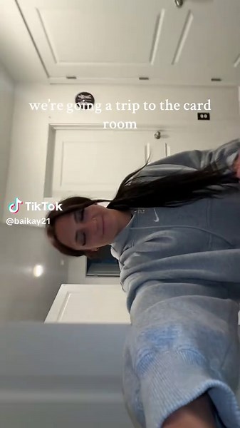 Explore Baseball Card Collections and Tips