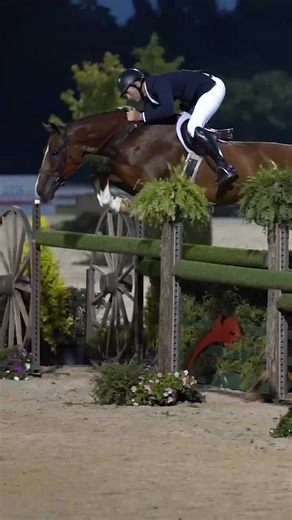International Hunter Derby Champions: Hunt Tosh & Cannon Creek