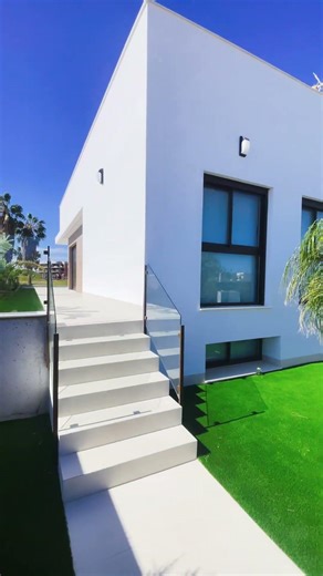 Luxury Golf Front Villa in Murcia Spain | Private Pool & 4 Bedrooms