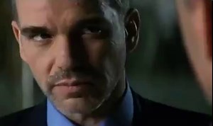 A snippet from Ben Affleck’s legendary DVD commentary for Armageddon (1998), where he gleefully calls out the film’s plot holes and roasts it in real time.