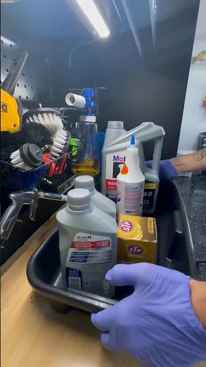 How to do an oil change on a 2014 gmc 5.3. #DIY #HowTo #fyp #Shorts #OilChange #Automotive #Asmr
