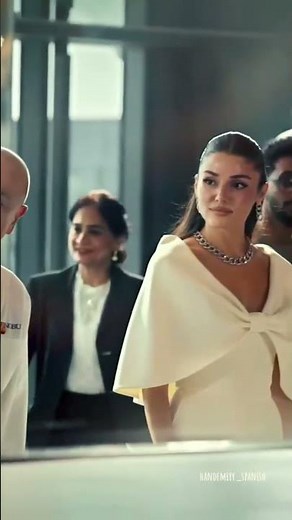 Hande Erçel’s GODDESS Walk Will Leave You Speechless! 🔥 #HandeErçel #shorts