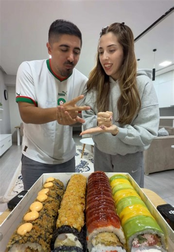 Shamil Ziyadov (@sh.ziyadov)’s video of mukbangs food