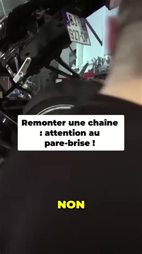 Remonter une roue, changer un pignon, installer une chaîne… La mécanique, c'est tout un art ! #mécanique #moto #bricolage #tuto