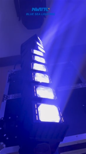 Kevin Zeng on Instagram: "outdoor IP 10X60w rgbw pixel strobe zoom LED bar Light #ledbar #ledbarlight #barlighting #eventlight"