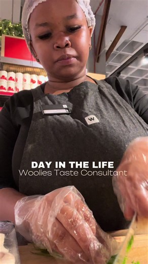 Last episode alert! 🌟 I'm saying goodbye to @Woolworths SA , but don't worry, my amazing colleagues are still holding it down! 🎉 Samples are still available! As a seasonal, I've decided to explore new avenues as a private chef. Thanks for watching and please keep supporting me on this journey! 👩🏽‍🍳 #mealideas #lunchideas #spendthedaywithme #fyp #privatechef