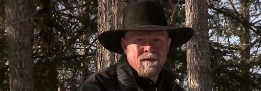 Watch Mantracker S04:E01