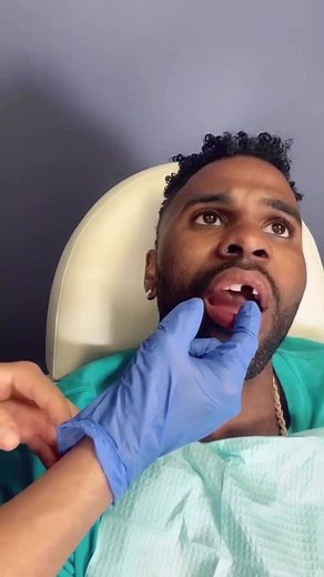 Jason Derulo's Falling Down Stairs Video Reaction