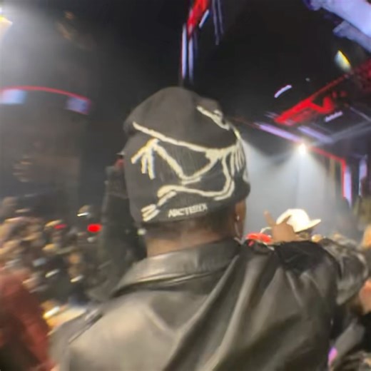 @_.keywan | 💕🏄‍♂️👽 | Instagram