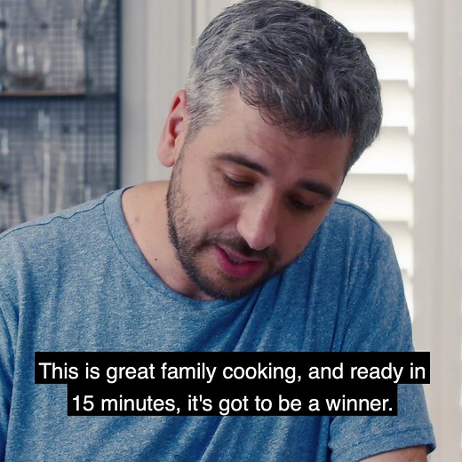 Save on washing up with this brilliant one pot pasta. https://www.bbc.co.uk/food/recipes/one-pot_bacon_spinach_50776 | BBC Food